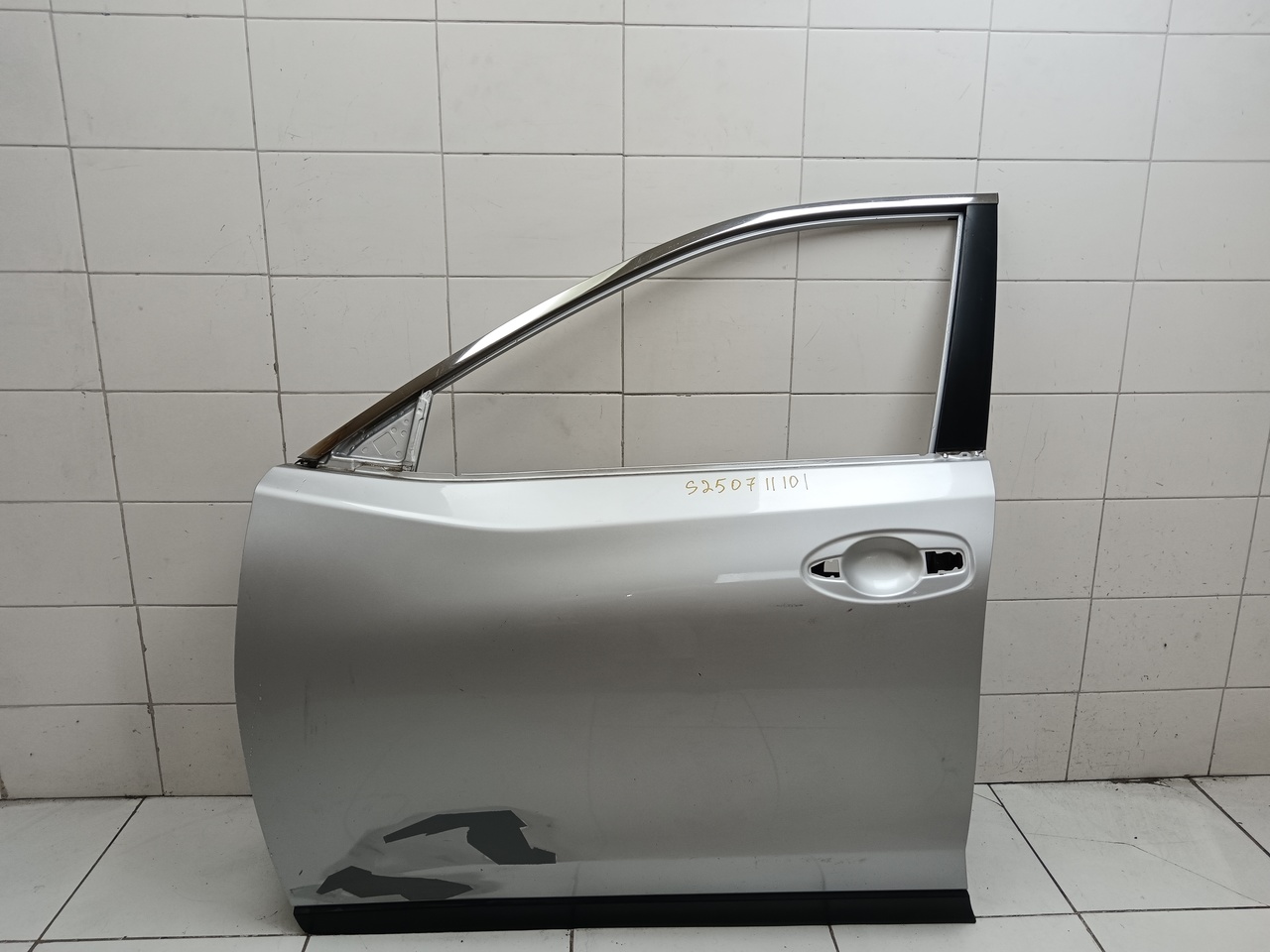 Дверь передняя левая на Nissan X-Trail T32 2014-2022
