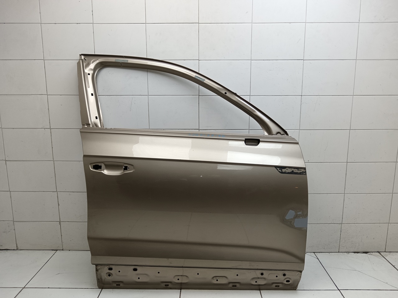 Дверь передняя правая на VW Touareg 3 2018>