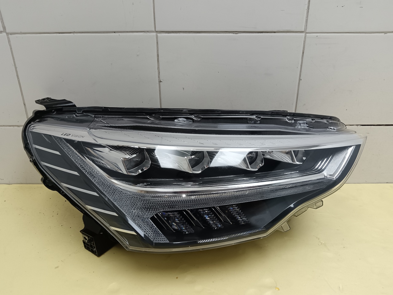 Фара правая на Haval Jolion 2021>