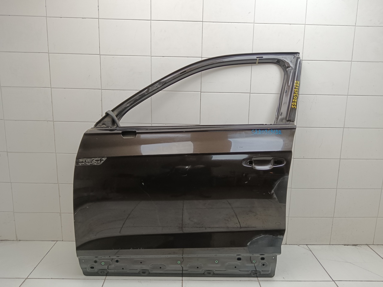Дверь передняя левая на VW Touareg 2018>