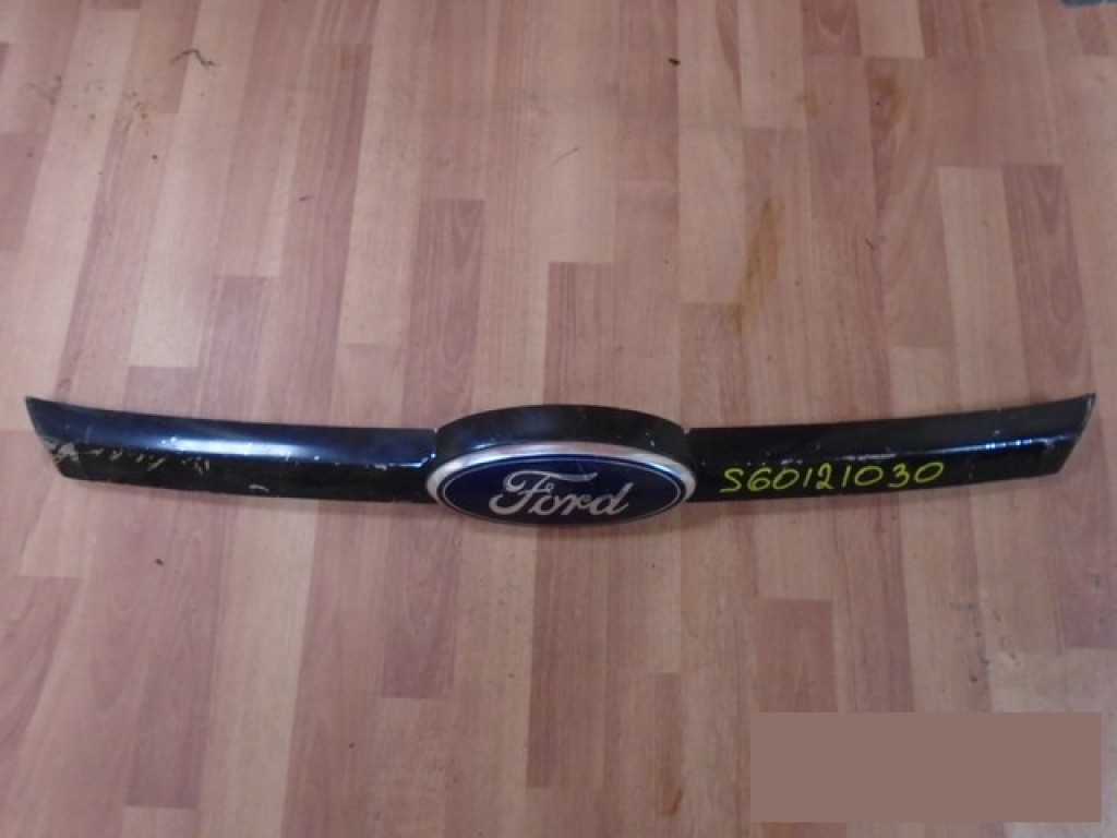 Решетка радиатора на Ford Ranger 2012>
