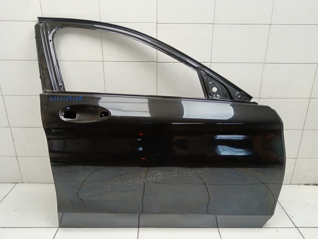 Дверь передняя правая на Mercedes Benz C Klasse W205 2014-2021