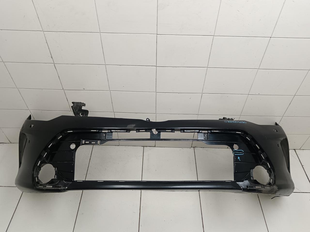 Бампер передний на Toyota Camry V50 2011-2017