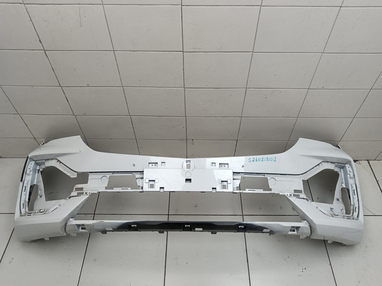 Бампер передний на Geely Monjaro 2021>