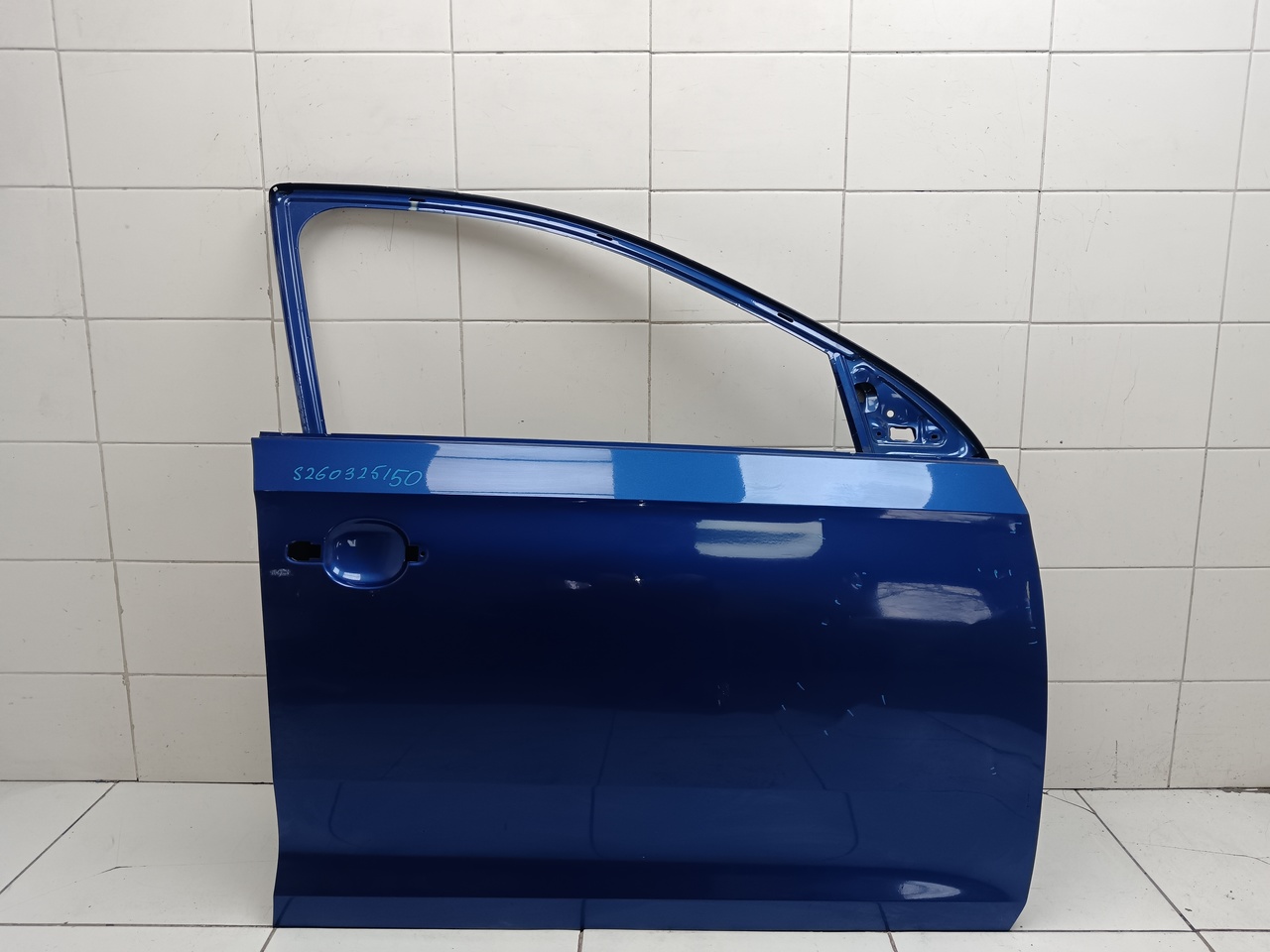 Дверь передняя правая на Skoda Rapid 2 2020> / VW Polo (RUS) 2020> / Skoda Rapid 1 2013-2020