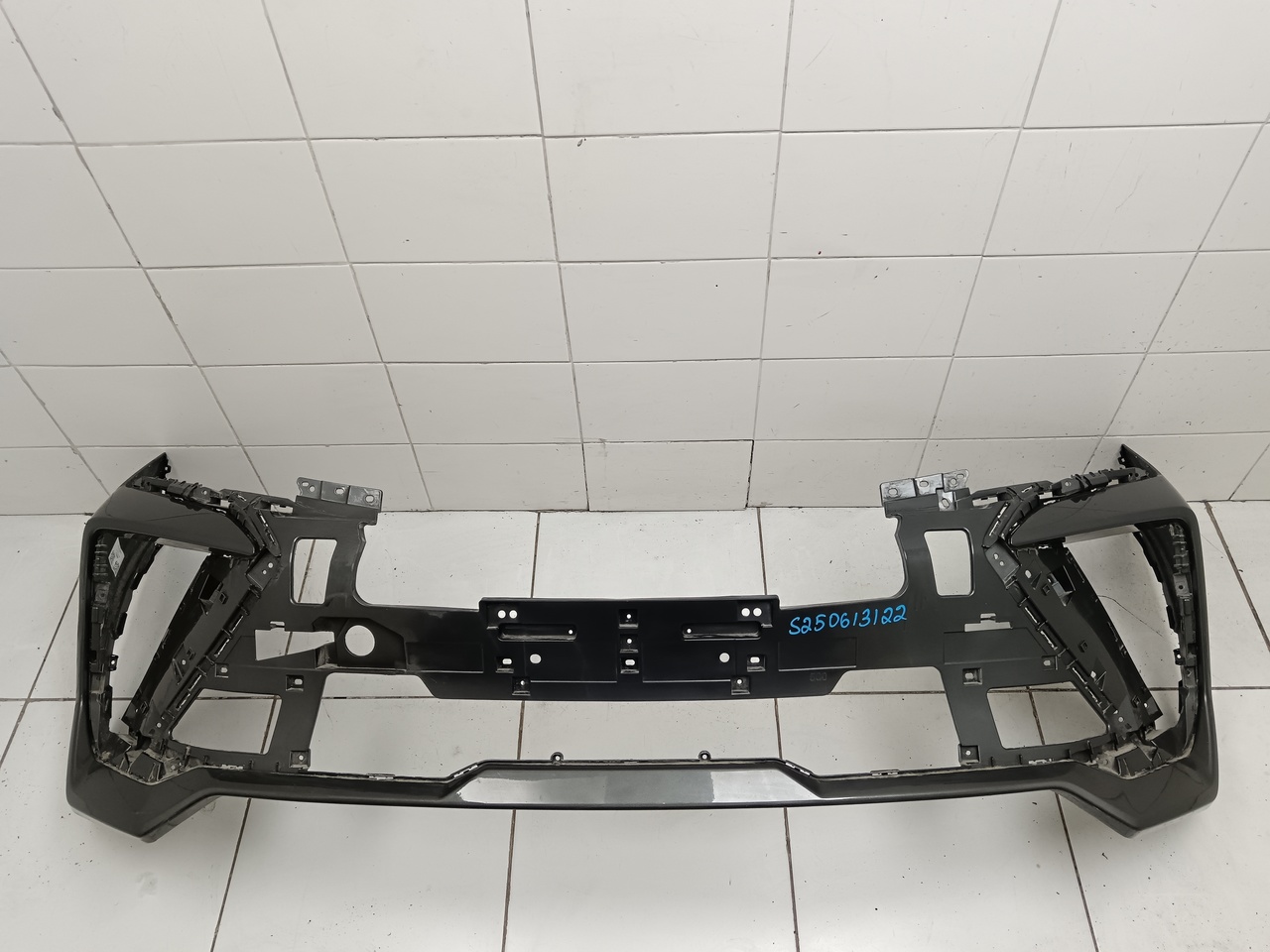 Бампер передний на Geely Coolray 2019>