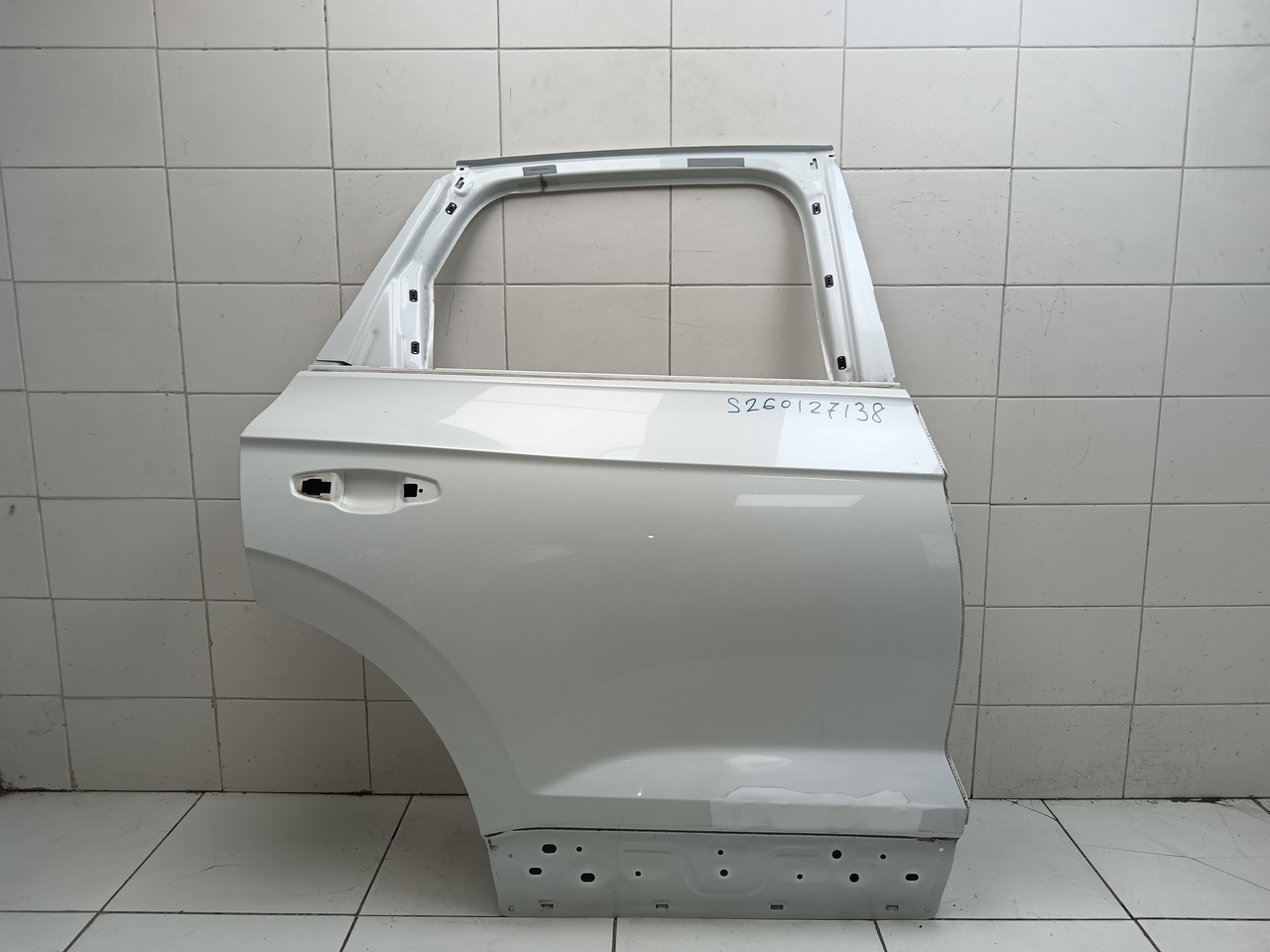 Дверь задняя правая на VW Touareg 3 2018>