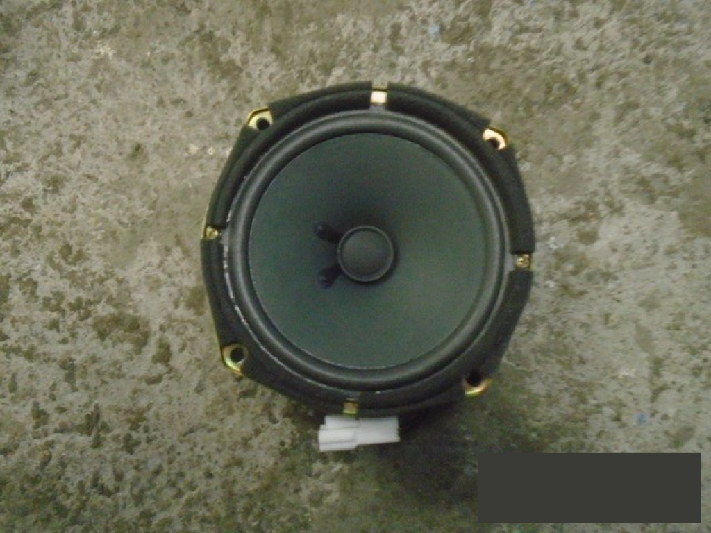 1107439000 динамик. Какие динамики шевроле лачетти стоят. Какие динамики шевроле лачетти стоят. Колонки лачетти. Пищалки лачетти седан 2008.