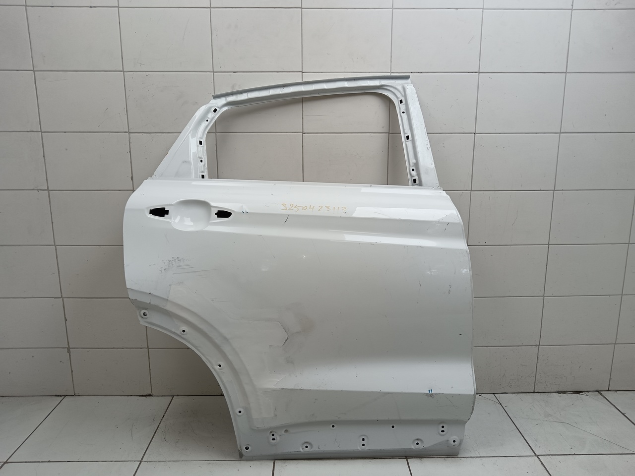 Дверь задняя правая на Geely Tugella 2020>