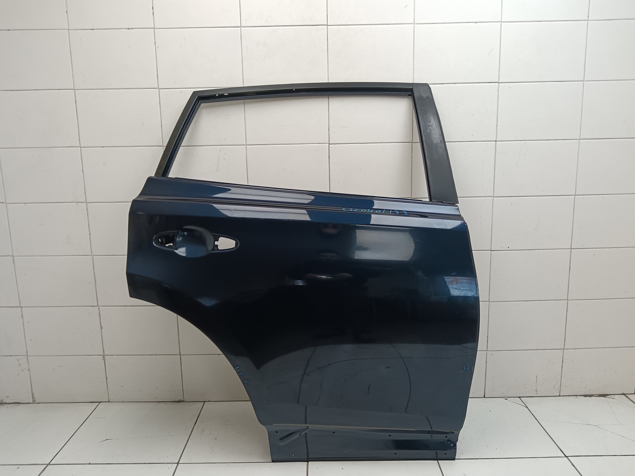 Дверь задняя правая на Toyota RAV 4 2013-2019