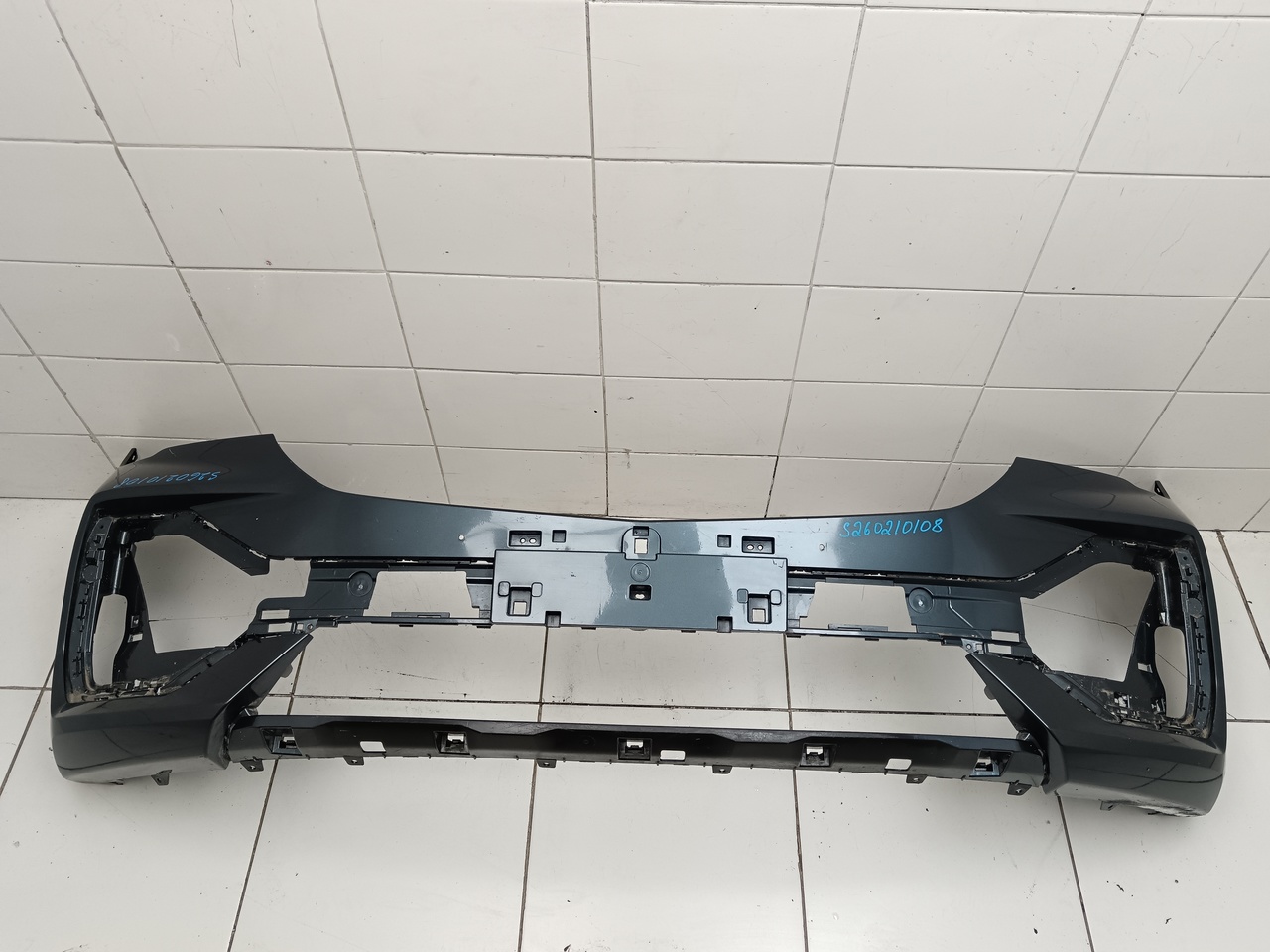 Бампер передний на Geely Monjaro 2021>