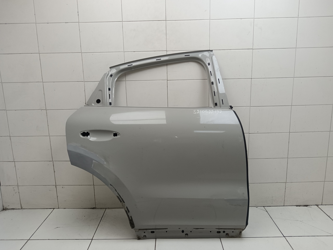 Дверь задняя правая на Porsche Cayenne 2017>
