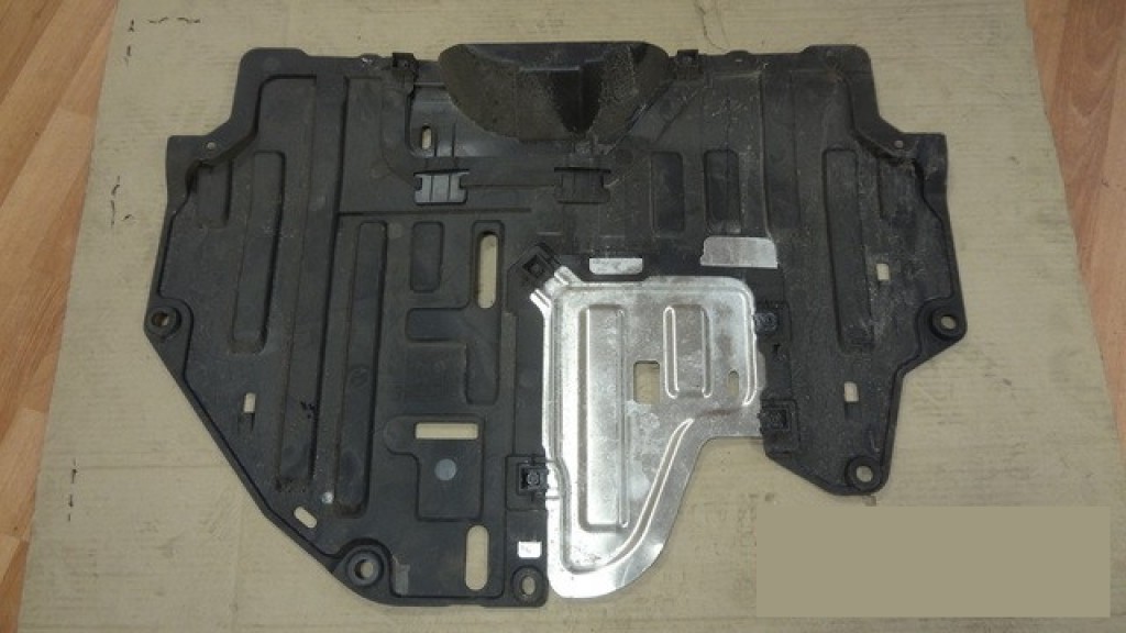 Защита моторного отсека на Honda CR-V 4 2012>