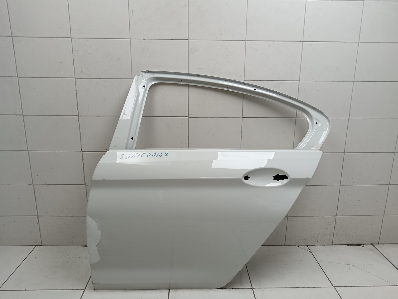 Дверь задняя левая на BMW 5 серия G30 2017>