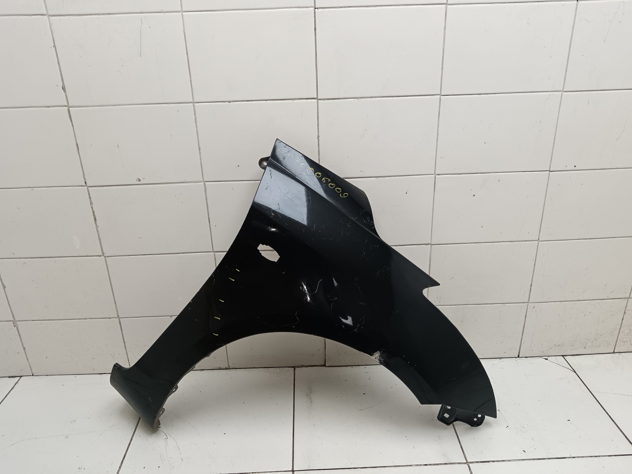 Крыло переднее правое на Suzuki Swift 2011>