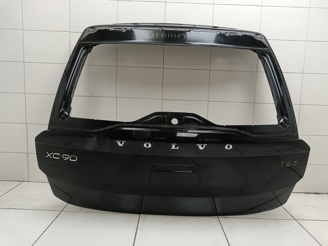 Дверь багажника на Volvo XC90 2015>