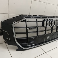Решетка радиатора на Audi Q8 2018>