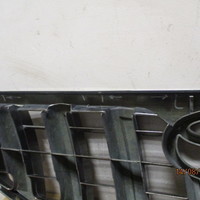 Решетка радиатора на Toyota Land Cruiser (120) / Prado 2002-2009