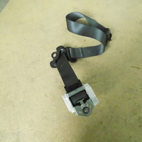 Ремень безопасности на Ford Explorer 2010>