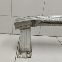 Усилитель бампера переднего на VW Touareg 3 2018>