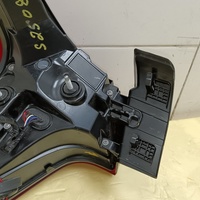 Фонарь задний наружный правый на Hongqi H5 2017-2022