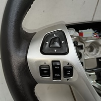 Руль на Ford Explorer 2010>