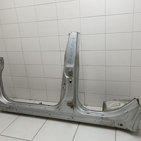 Порог левый на Nissan Tiida (C11) 2007-2015
