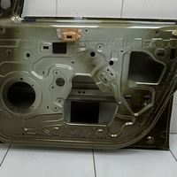 Дверь передняя правая на Renault Duster 1 2012-2021