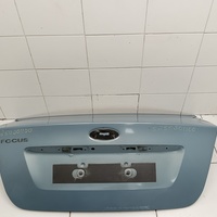 Крышка багажника на Ford Focus 2 2005-2008 / Ford Focus 2 2008-2011