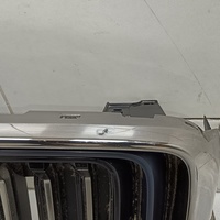 Решетка радиатора на Geely Monjaro 2021>