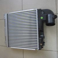 Радиатор интеркулера на Toyota Land Cruiser 120 / Prado 2002-2009