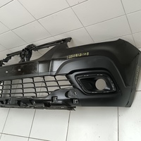 Бампер передний на Renault Sandero 2 2014-2022