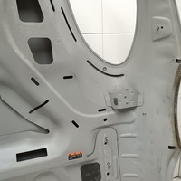 Капот на Porsche Macan 2013>