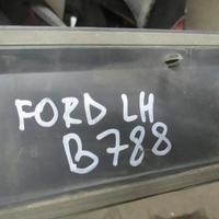 Накладка двери передней левой на Ford Fusion 2002>