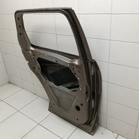 Дверь задняя левая на Land Rover Discovery Sport 2014>