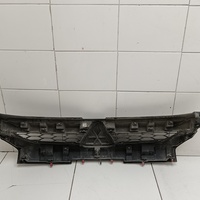 Решетка радиатора на Mitsubishi L200 5 KK KL 2015-2023