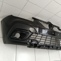 Бампер передний на Renault Sandero 2 2014-2022