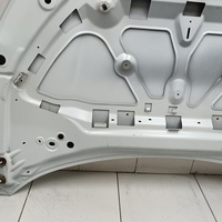 Капот на Lada Vesta 2015>