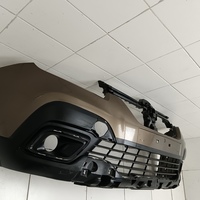Бампер передний на Renault Sandero 2 2014-2022