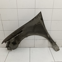 Крыло переднее правое на Renault Sandero 2 2014-2022 / Renault Logan 2 2014-2022