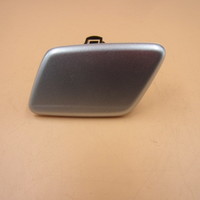 Крышка форсунки омывателя фары на Toyota Land Cruiser 120 / Prado 2002-2009