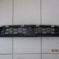 Решетка радиатора на Mitsubishi ASX 2010- решетка радиатора после 09/2012