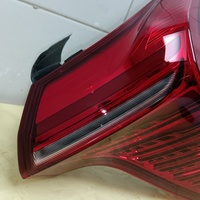 Фонарь задний наружный правый на Hongqi H5 2017-2022