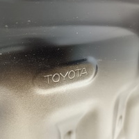 Капот на Toyota Land Cruiser 300 2021>