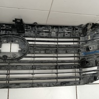 Решетка радиатора на Toyota Land Cruiser 300 2021>