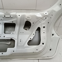 Дверь багажника на Nissan Juke F15 2011-2019
