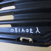 Решетка в бампер на Mitsubishi Outlander 3 (GF) 2012>