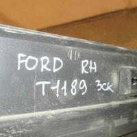 Накладка на порог на Ford Kuga 2012>