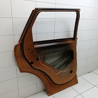 Дверь задняя левая на Land Rover Range Rover Sport 2013>