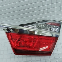 Фонарь задний внутренний правый на Toyota Camry V50 2011-2017